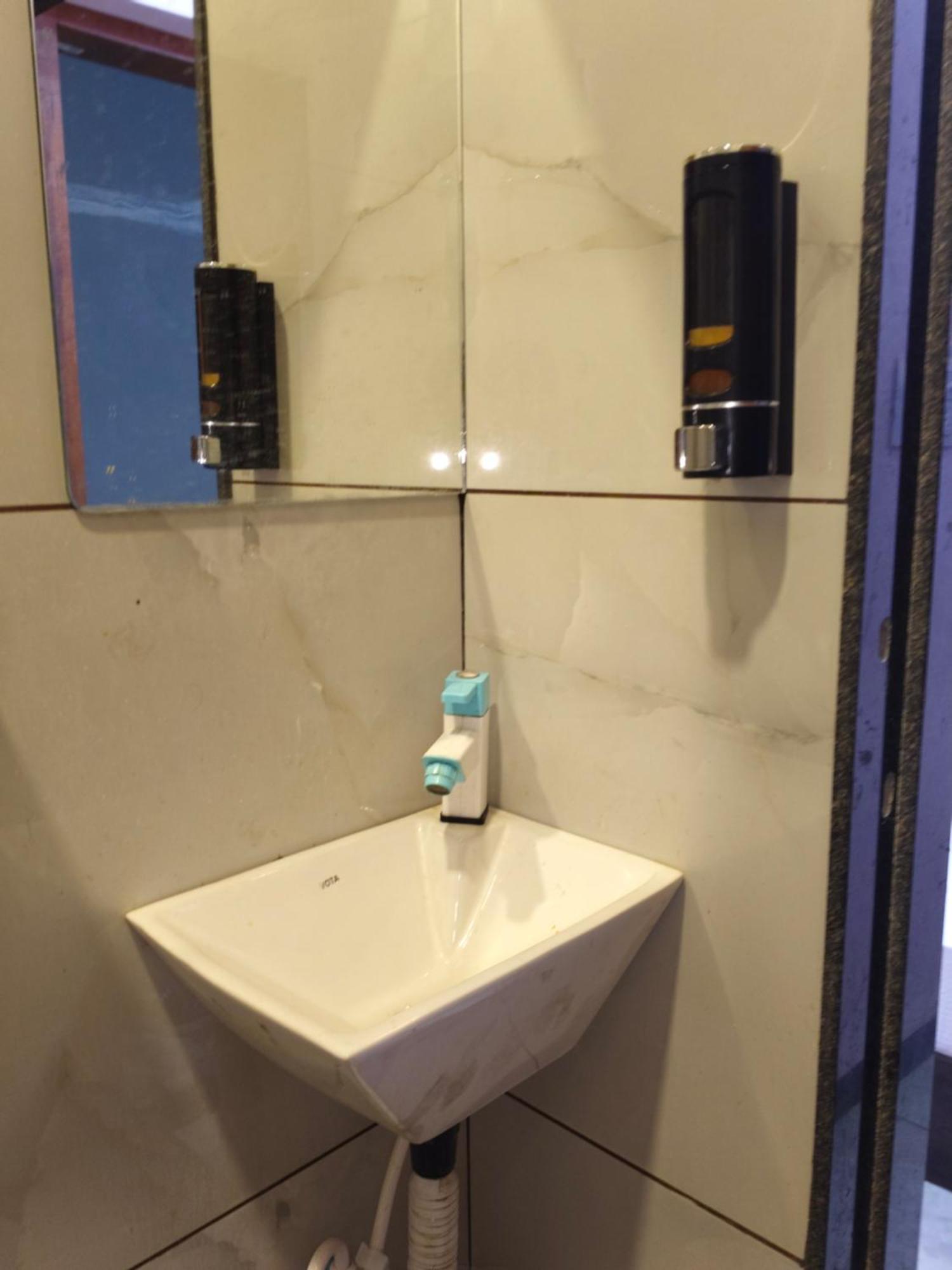 Anant Home Stay Ujjain Bilik gambar